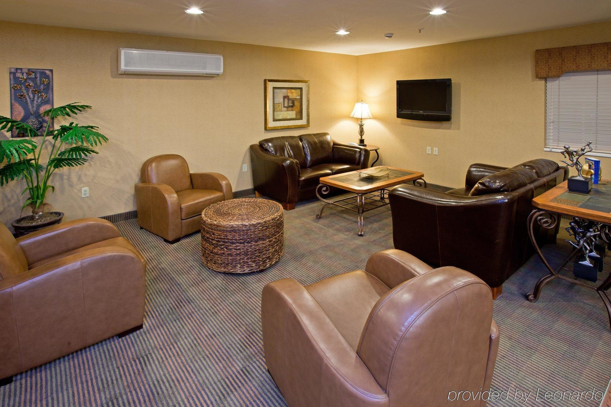 Candlewood Suites Louisville Airport By Ihg Interior foto